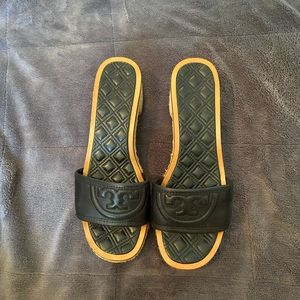 Tory Burch Black and Tan 1 inch heels